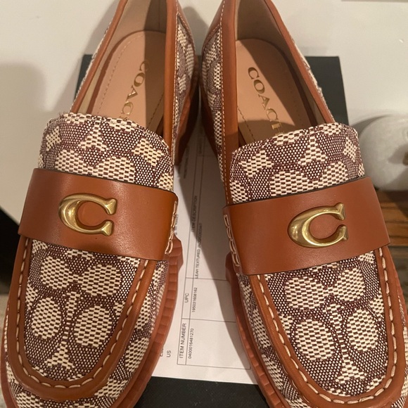NIB Coach Leah Textured Monogram Jacquard LugSole Loafers - Picture 4 of 14